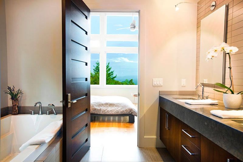 Interior doors for wet rooms